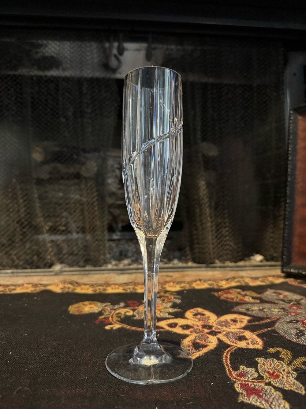 Uptown Champagne Flute 
by MIKASA